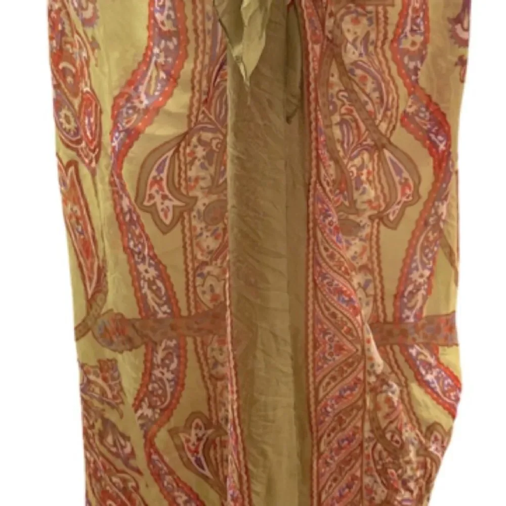 Nordstrom Wrap /Scarf -48 x48 green red  paisley
